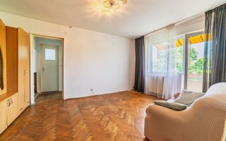 VÂNDUT!!! Apartament 3 camere în zonă centrală - Poză 1