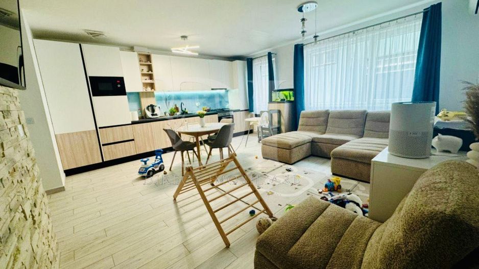 Apartament 3 camere  | Zona BMW - Poză 1