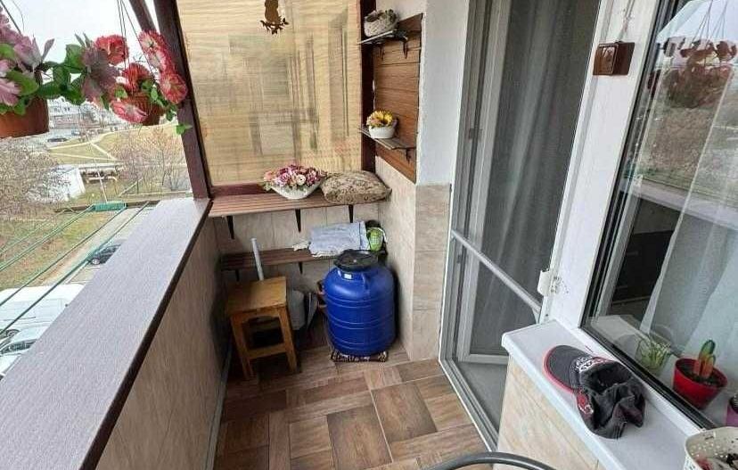 BRASADAS vinde ap 3 cam etaj 4/4 în Micro 17. - Poză 7