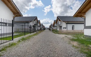 Kaus Residence – Cartier privat de case Izvor Tărlungeni - Poză 13