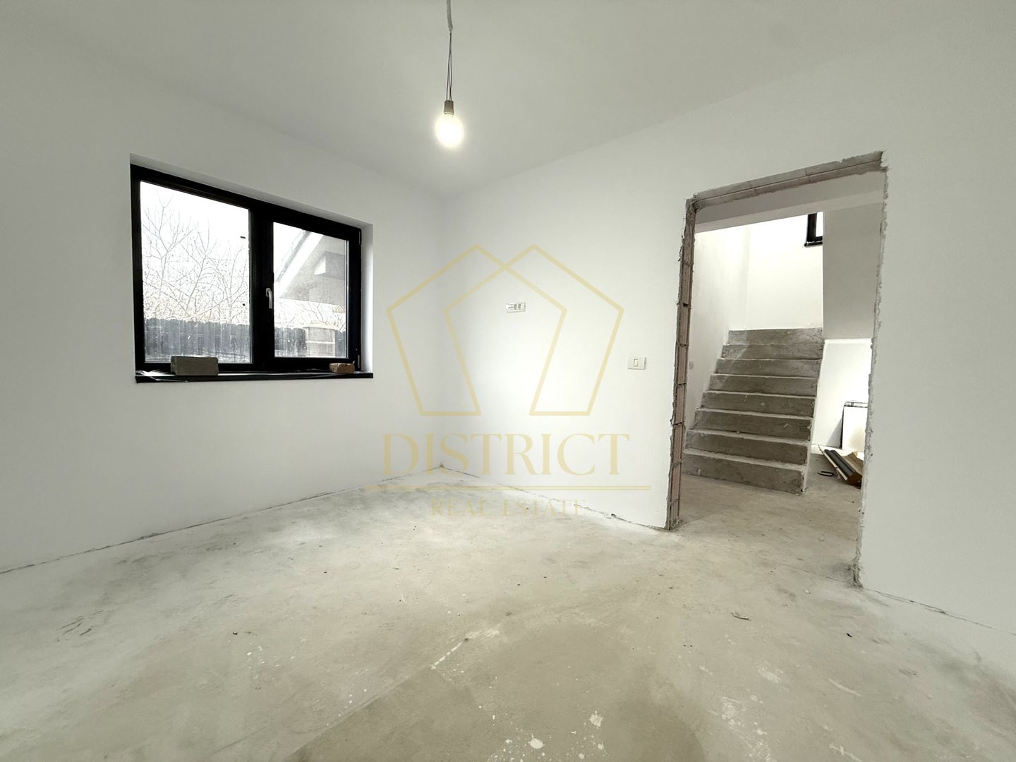 Duplex despartit prin camera tehnica cu 4 camere | Giroc - Poză 7