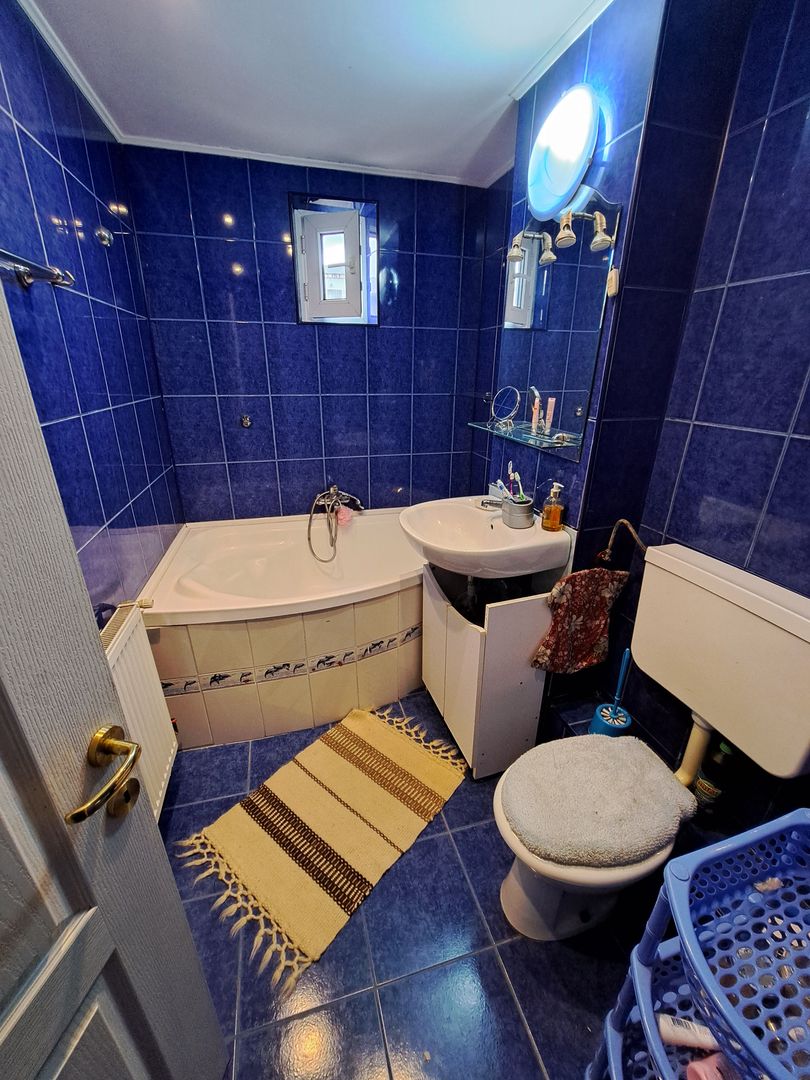 Apartament 3 camere zona centrala 66 m² - Poză 8