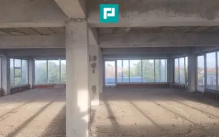 Spatiu comercial cu etaj și teren de 4000mp - Poză 25