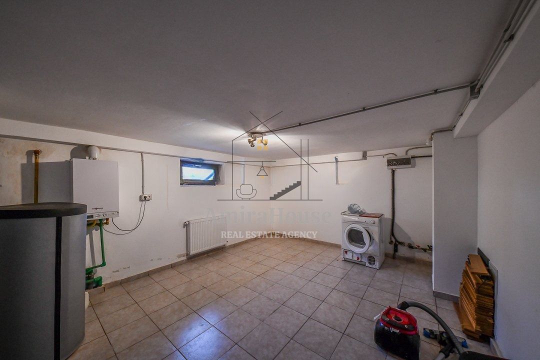 Casa individuala, 5 camere, garaj, teren 648 mp, panorama, cartierul Europa - Poză 12