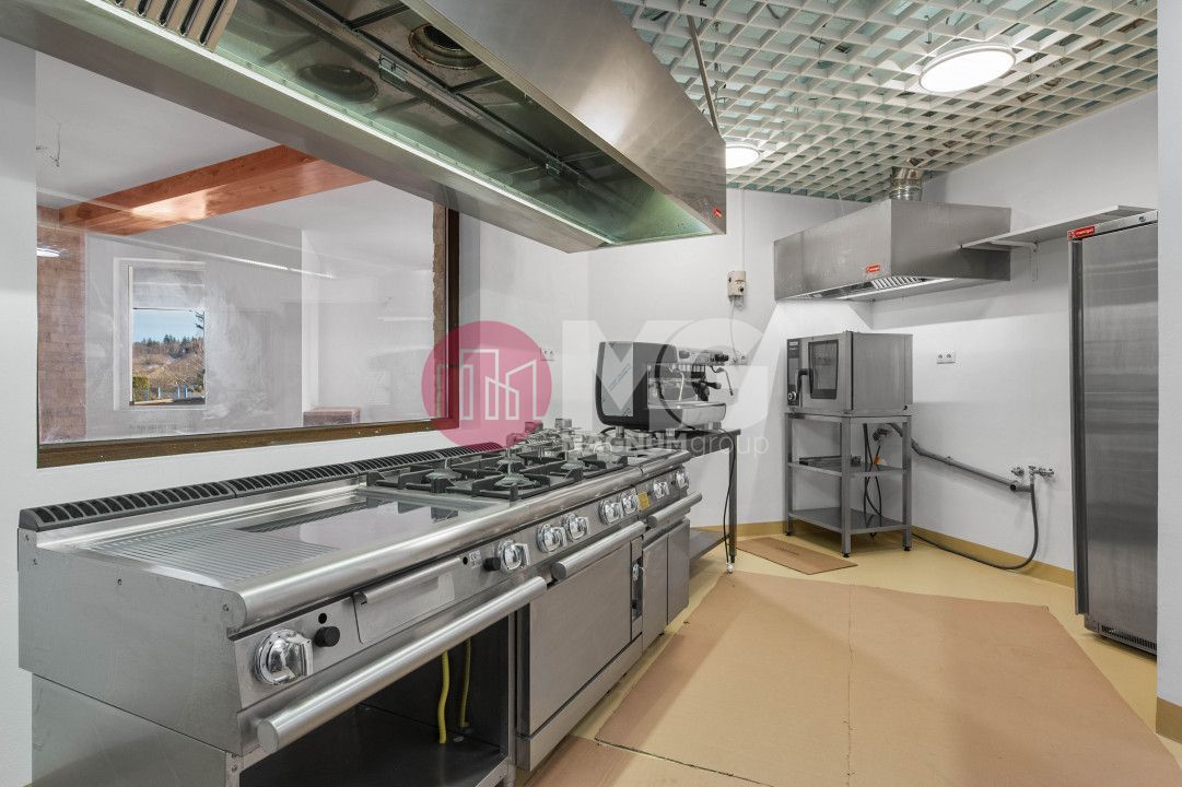 Pensiune 20 camere castelul Bran - Poză 15