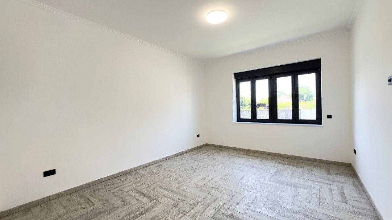 SUPER OFERTĂ! Casă 3 camere 154 mp, Teren 630 mp - Str. T. Vladimirescu - Carei - Poză 21