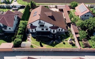 Proprietate de lux în Ghimbav, la doar 10 minute de Brașov - Poză 37