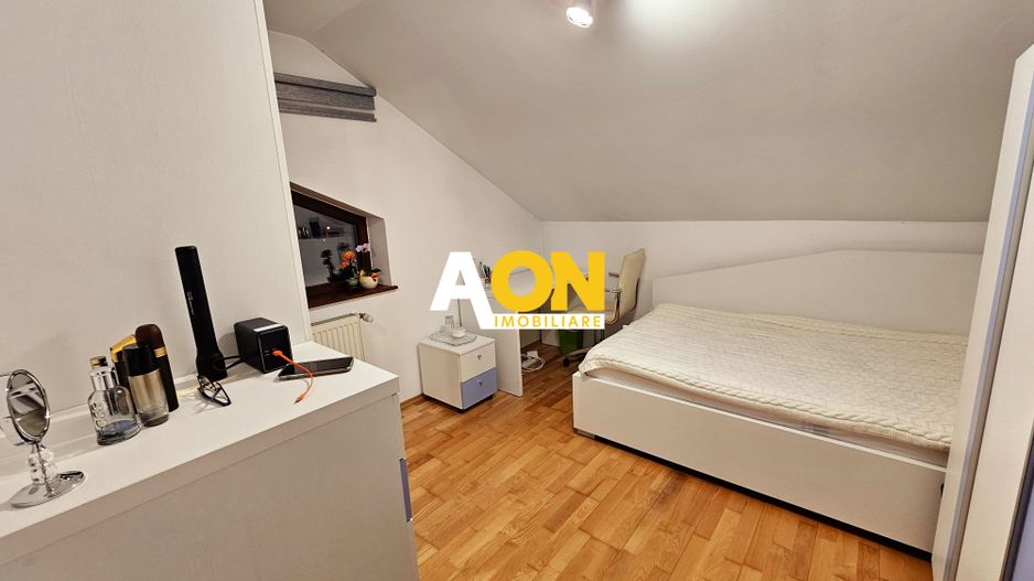 Apartament 3 Camere Zona Cetate, cu Scara Interioara - Poză 13
