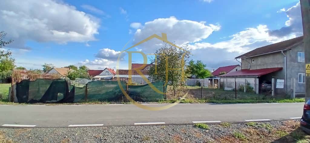 Pozitie excelenta, teren de vanzare in Becicherecu Mic, utilitati la poarta - Poză 2