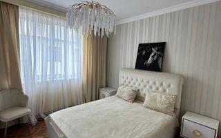Apartament penthouse de lux cu terasa mare - Poză 3
