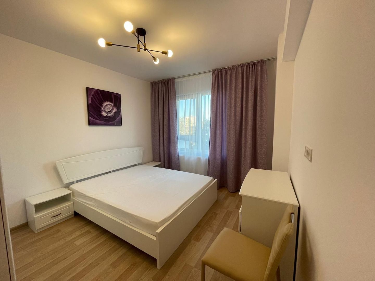 AP. 2 CAMERE APARATORII PATRIEI, CENTRALA, BUCATARIE INCHISA,PARCARE - Poză 2