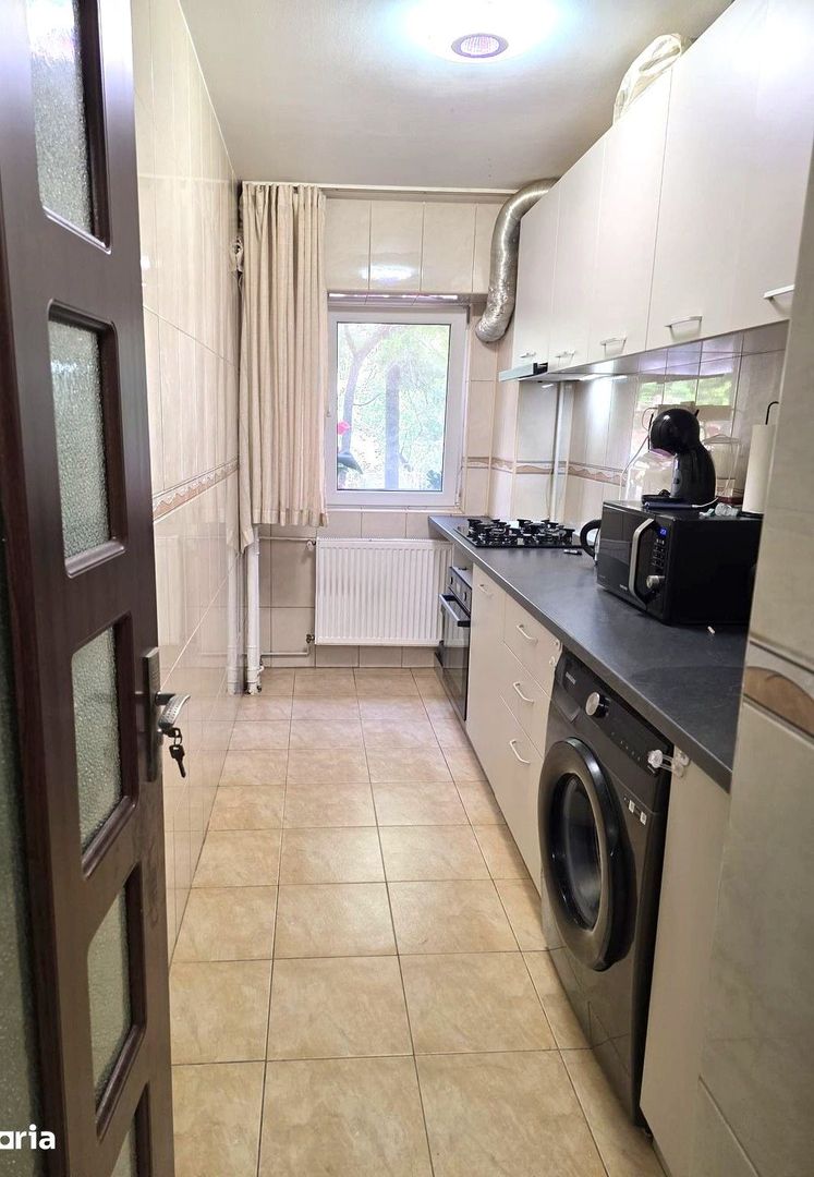Vanzare Garsoniera 37mp Nerva Traian Mall Vitan Bloc Anvelopat 92 Ideal Investit - Poză 1