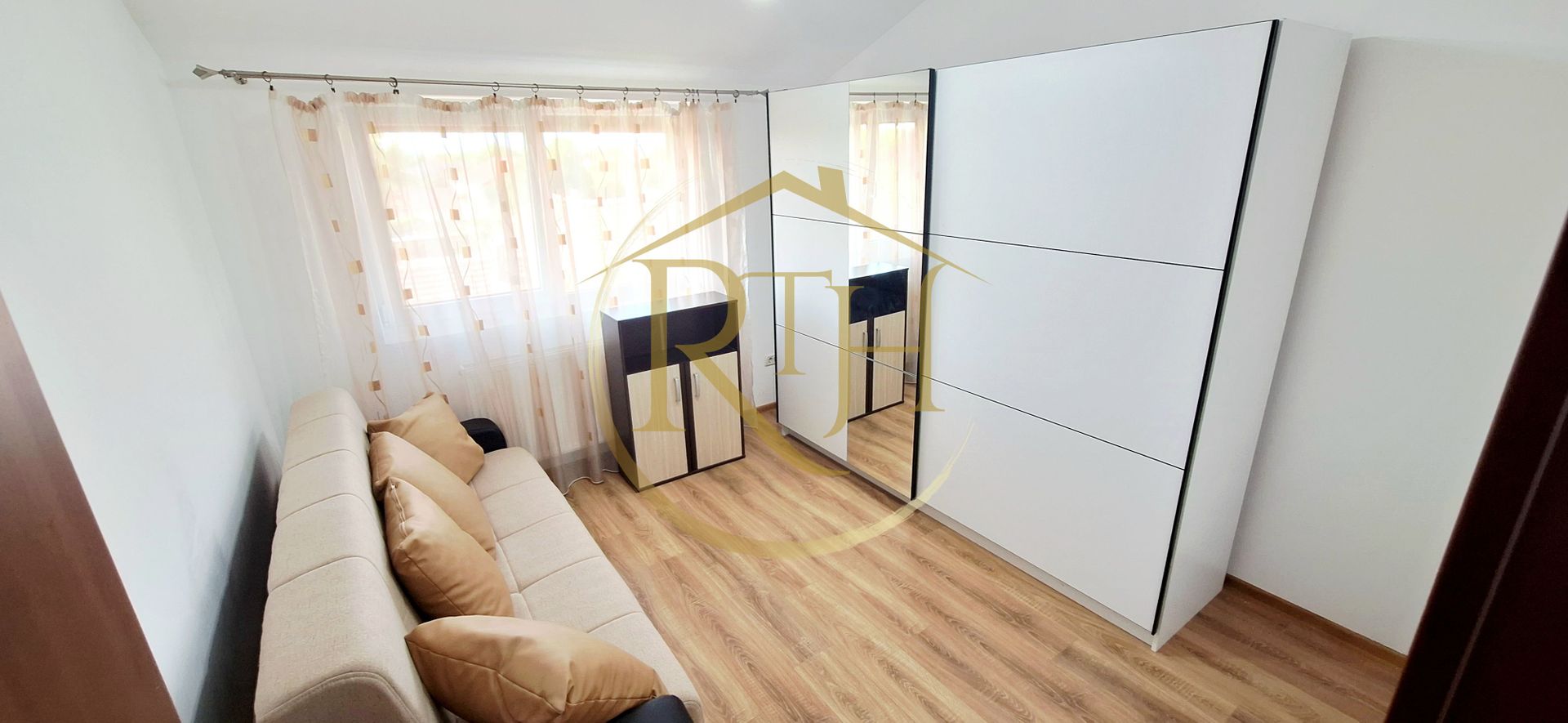 Oferim spre inchiriere, apartament cu 3 camere, Giroc zona Centrala - Poză 12