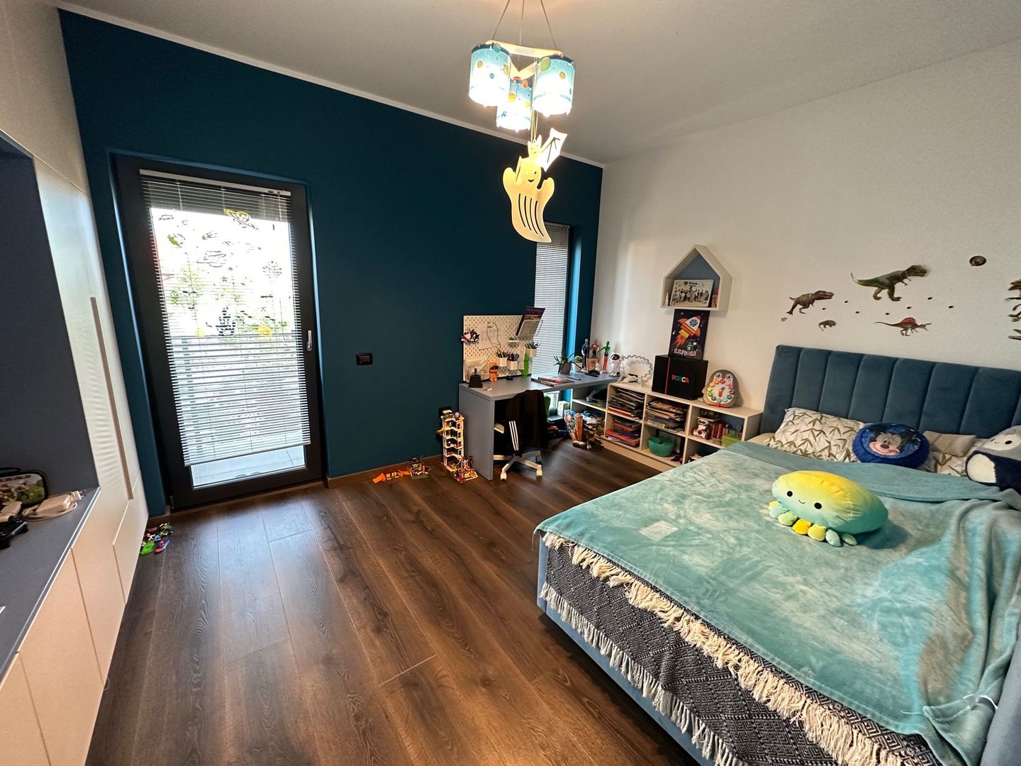 Casa moderna în Dumbravita - Ikea cu garaj - Poză 19