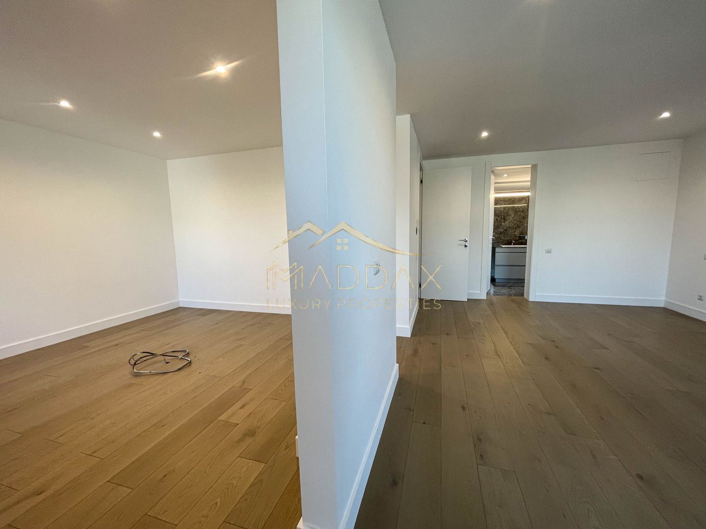 Masterpiece Villa // 940 sqm // 4 parking spaces // Domenii - Poză 44