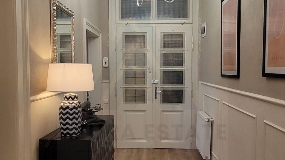 Apartament 2 camere 72 mp utili parter inalt parcare Centrul Istoric - Poză 12