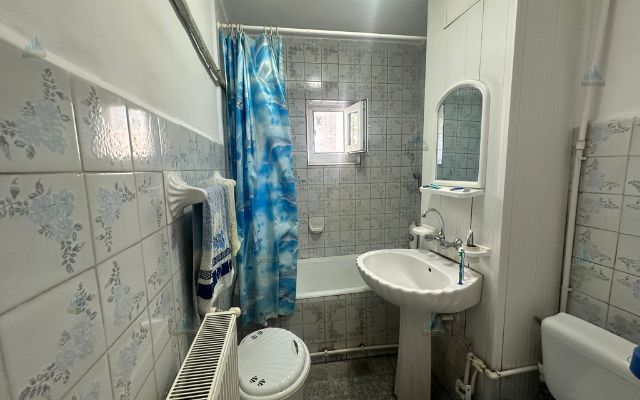 Apartament de vânzare cu 2 camere/scoala nr. 8 - Poză 5