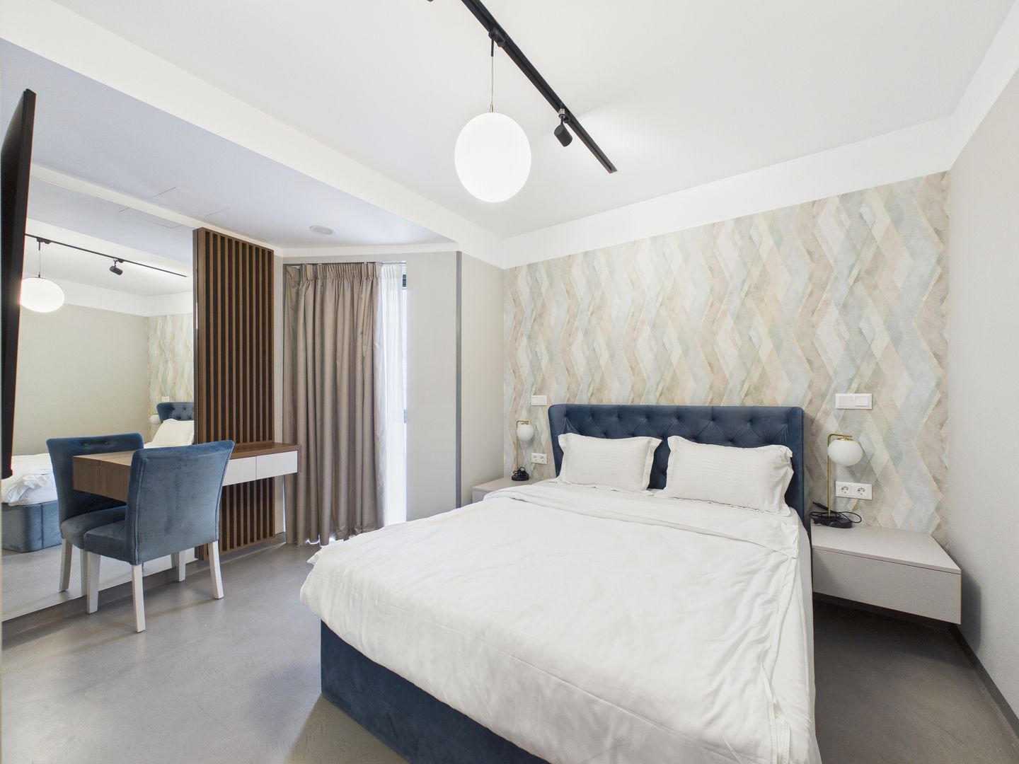 Apartament cu 2 camere, de inchiriat Bloc Teglia - Zona Decebal - Poză 5