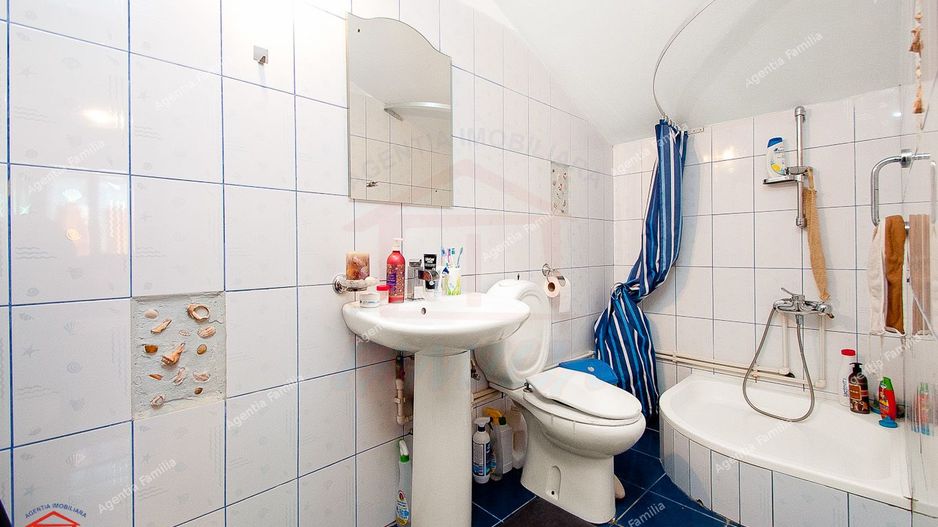 Vila cocheta, situata in centrul istoric al orasului - Poză 17