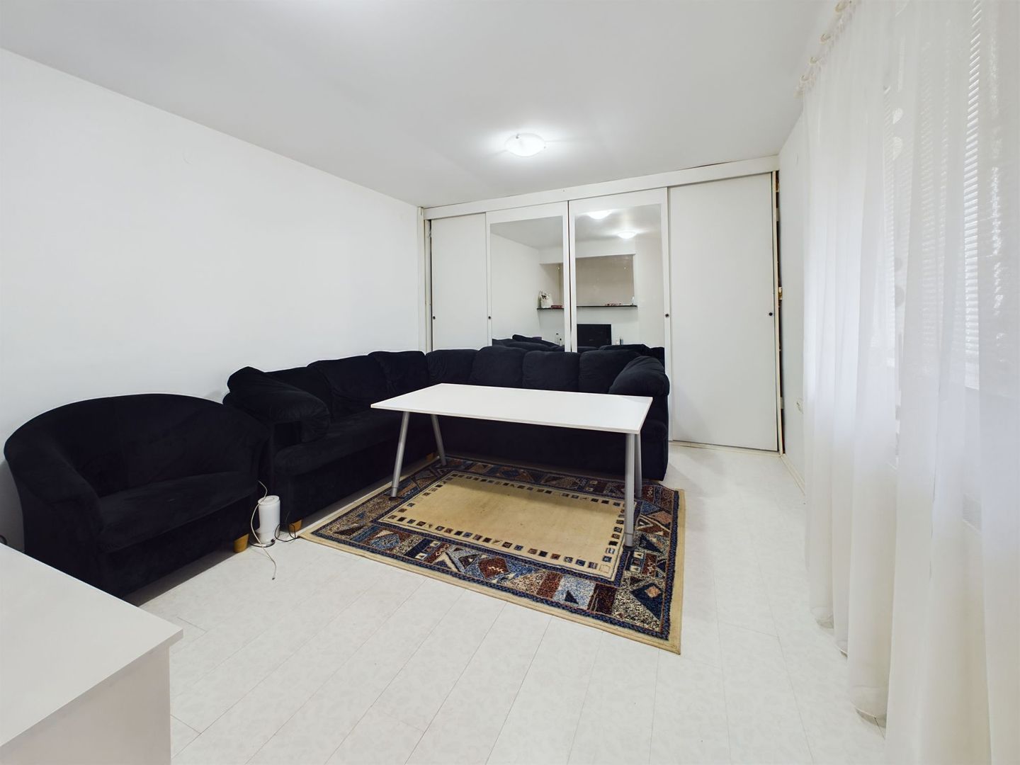 Casă cochetă pe strada Făt Frumos. - Poză 14