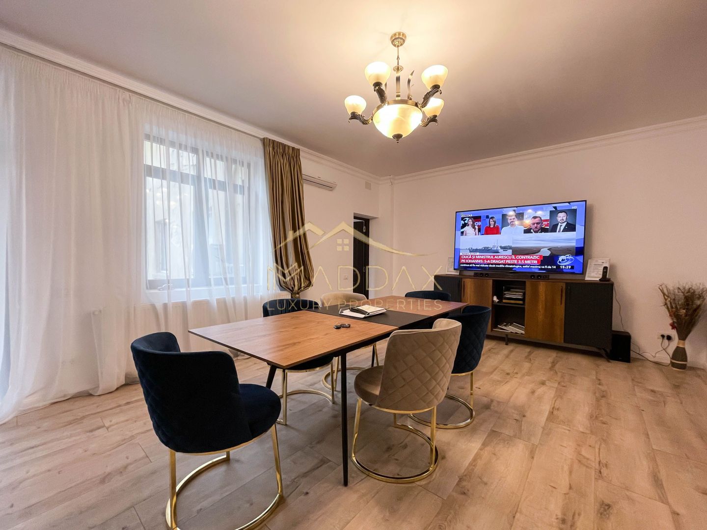 Spatiu de birouri in Vila Interbelica ***208mp*** // Zona Victoriei - Poză 2