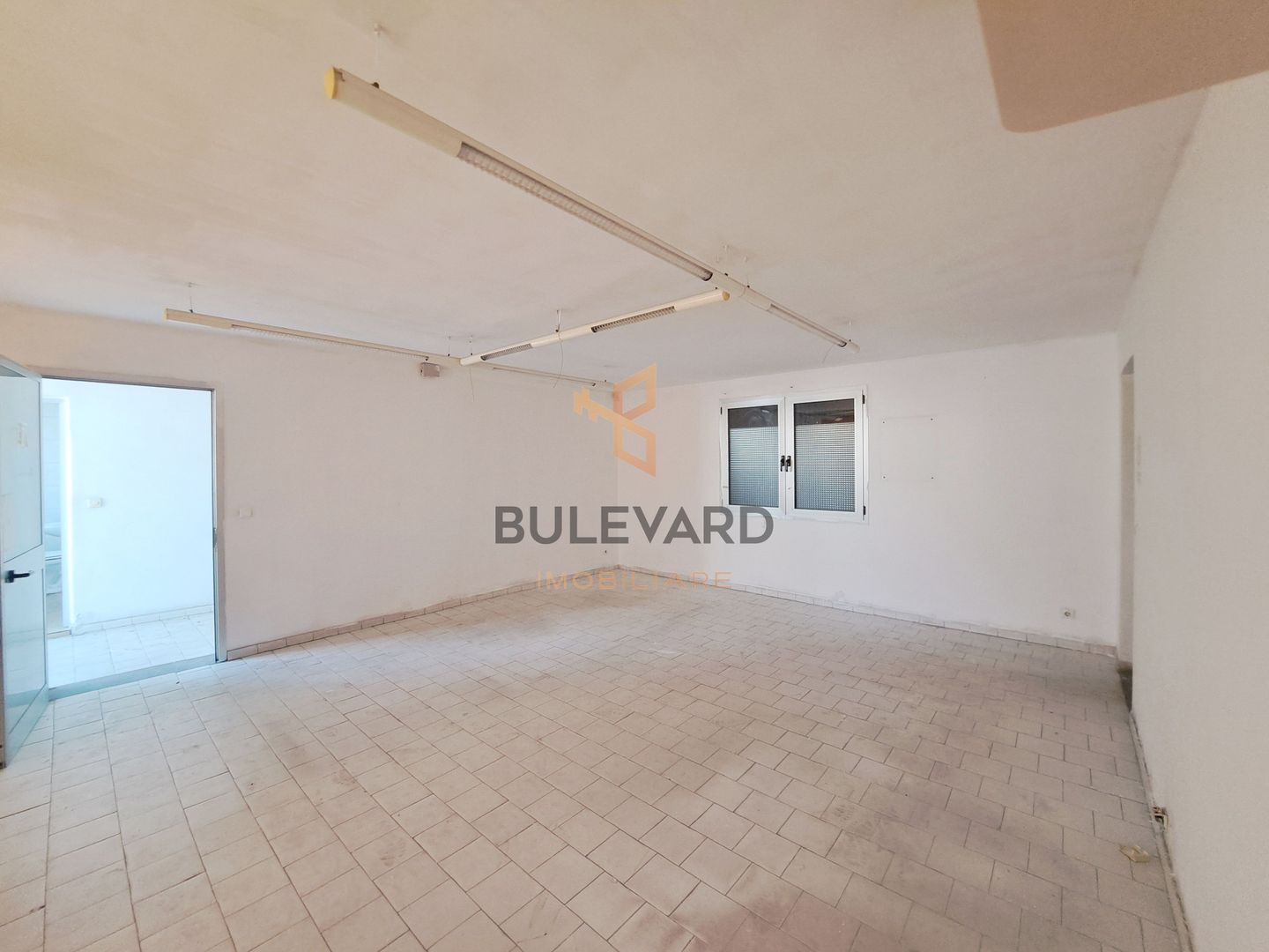 Hala/Spatiu industrial + birouri de inchiriat in zona Calea Baciului! - Poză 8