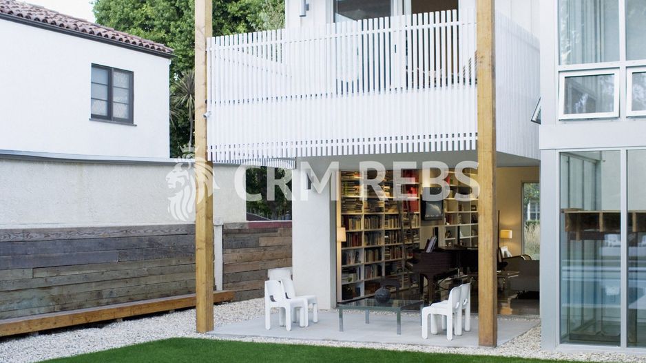 Casa cu potential de extindere de vanzare in Centru - Poză 1