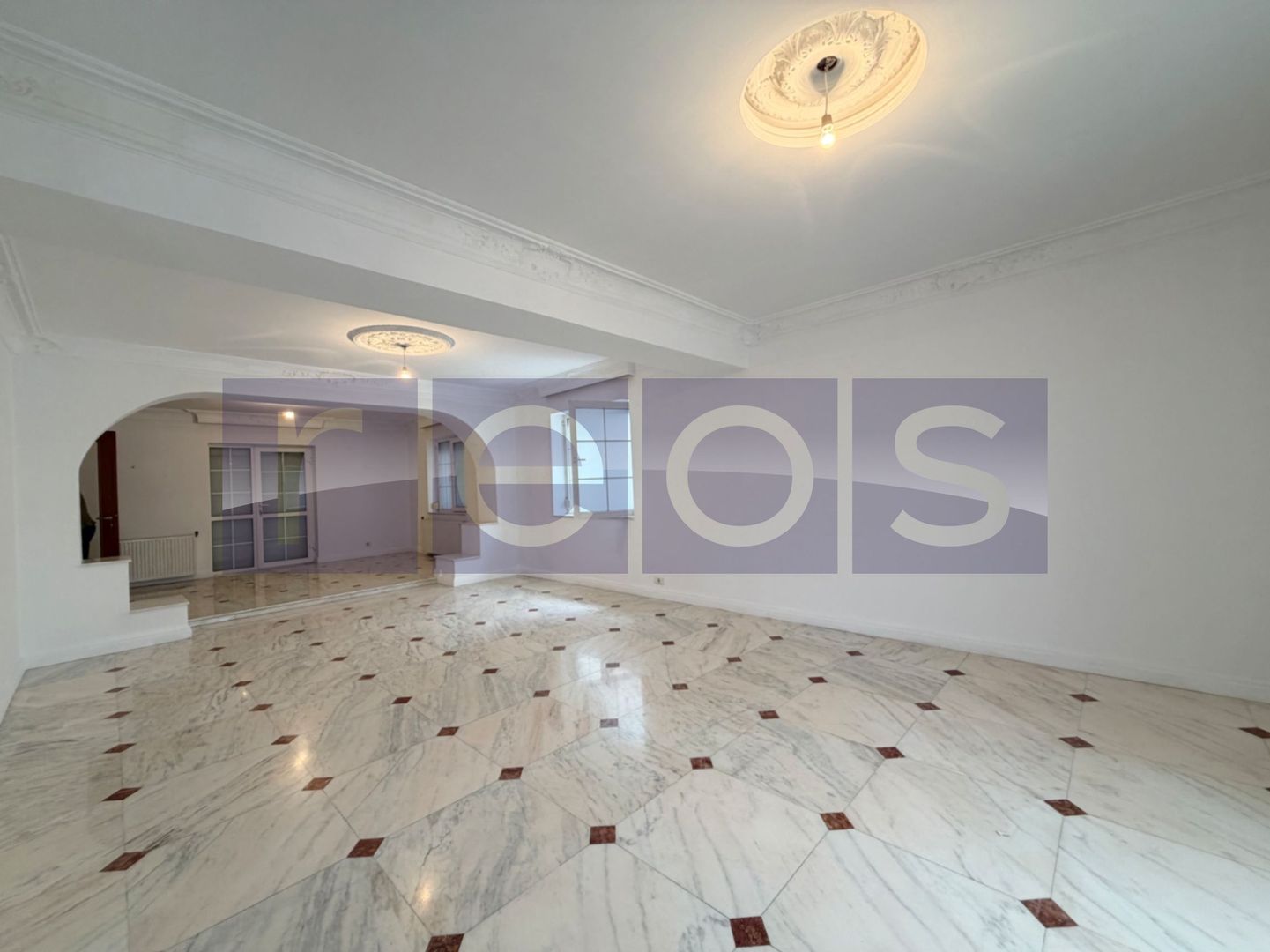 VANZARE VILA | 5 CAMERE | CURTE SUPERBA | ZONA FUNDENI - Poză 1