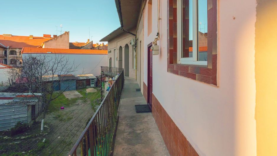 Apartament  cu 2 camere ultracentral  lânga Casa cu Lacăt - Poză 4
