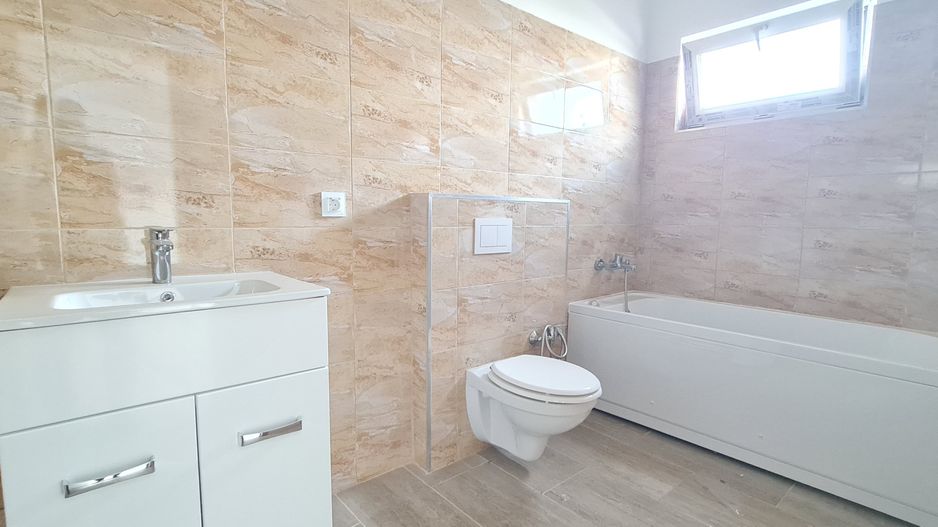 Casa 4 camere finalizata intabulata cartier Izvor Tarlungeni - Poză 8