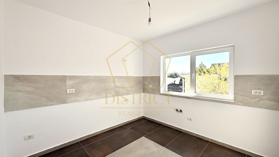 Duplex cu 4 camere, despărțit prin camera tehnica | Mosnita Noua - Poză 6