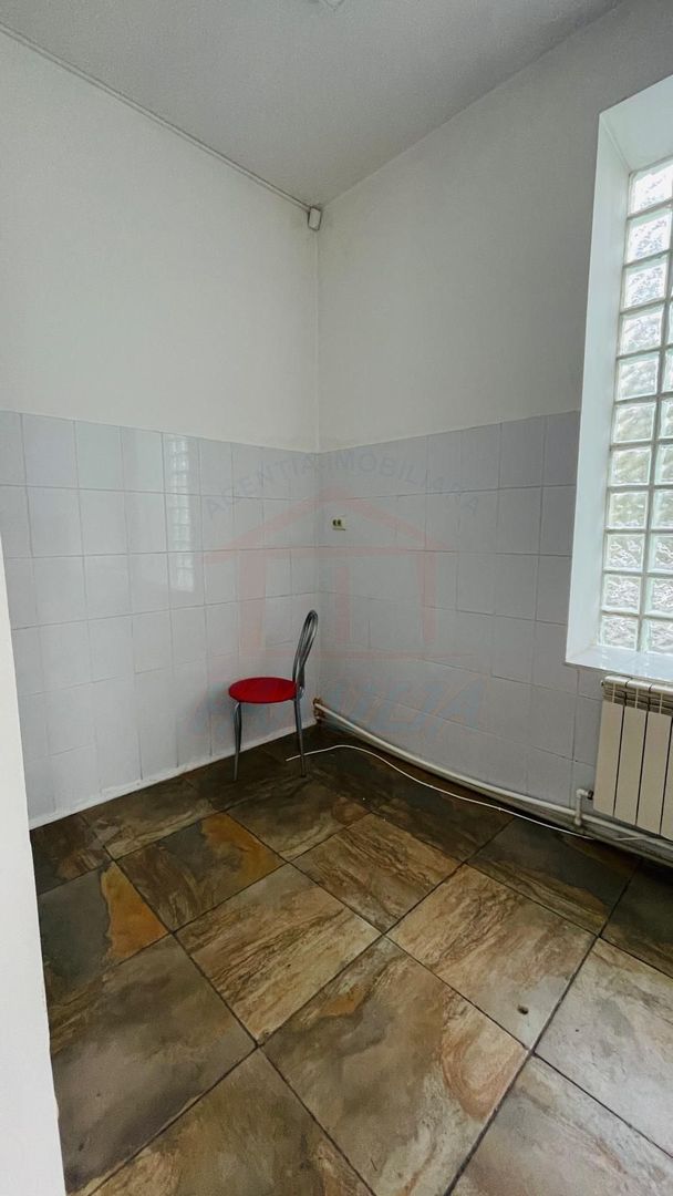 Spatiu de inchiriat in Galati, Zona Centrala, pentru Cabinete Medicale - Poză 3