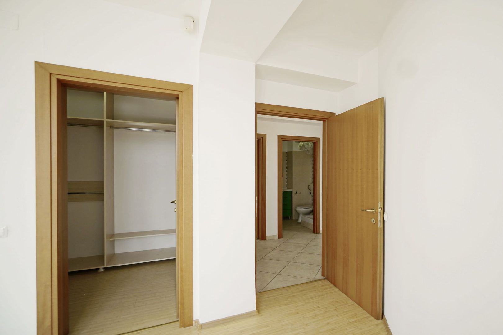 Vila Voluntari, stradal - Poză 34