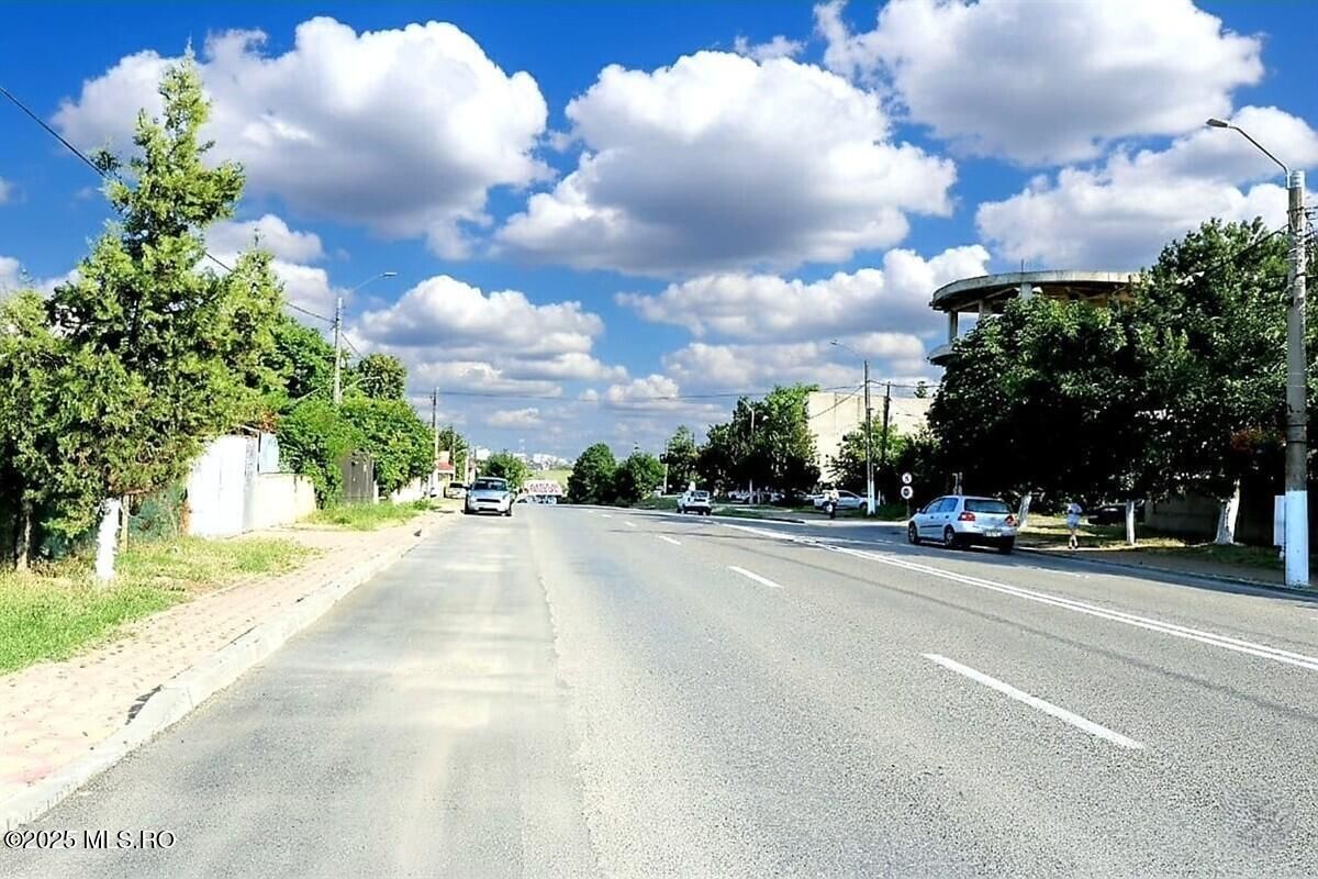 Ovidiu - Str. Nationala, Vila P+1E, teren 1094 mp, vedere la lac! - Poză 74
