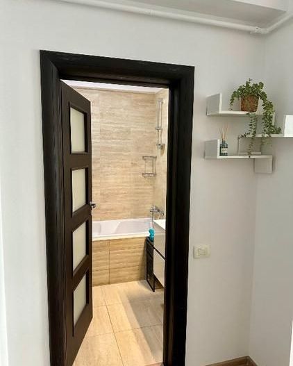 Parcul Carol, mobilat/utilat complet, posibilitate loc parcare subteran - Poză 4