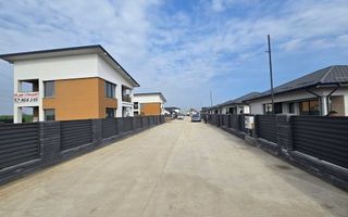 Casă P+1 în Miroslava, strada Zorilor – 4 camere, 2 băi, 4 terase, curte 350 mp - Poză 4