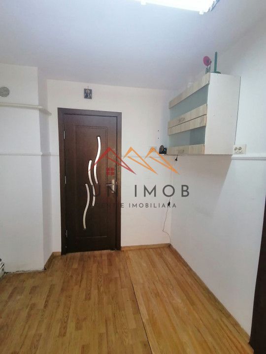 Apartament 3 camere, ultracentral, 1990, 2 bai, 2 balcoane, 74 mp utili - Poză 8