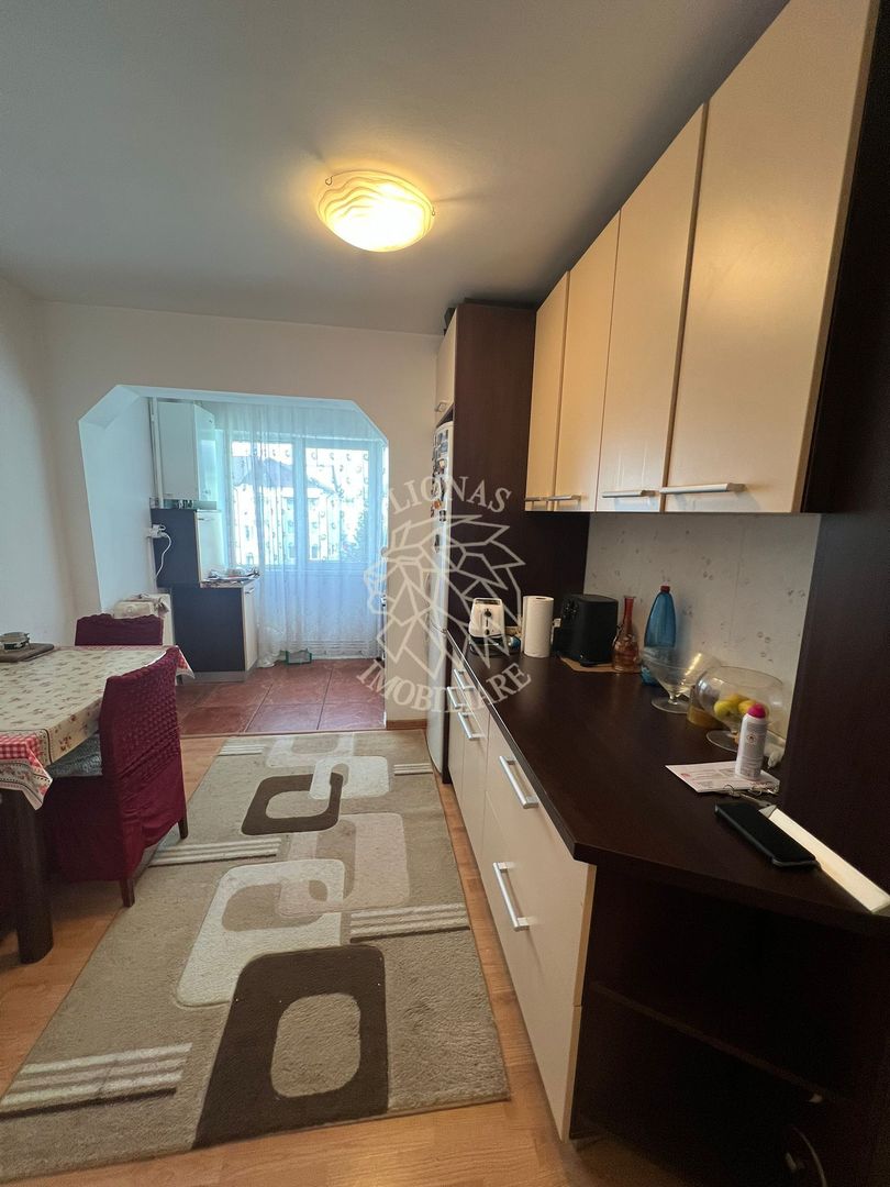 Apartament decomandat 2 camere-balcon-parcare-Stefan cel Mare - Poză 1