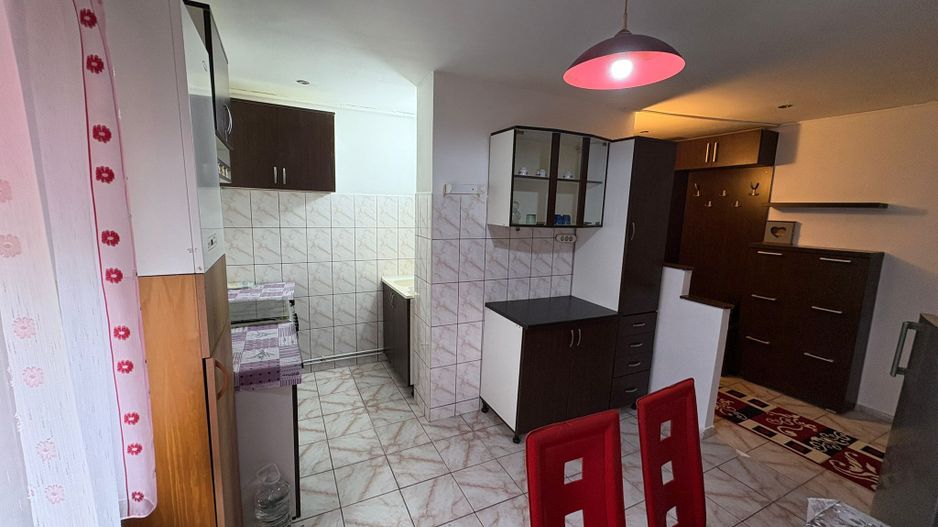 Apartament cu 2 camere de închiriat zona Lenin - Poză 5