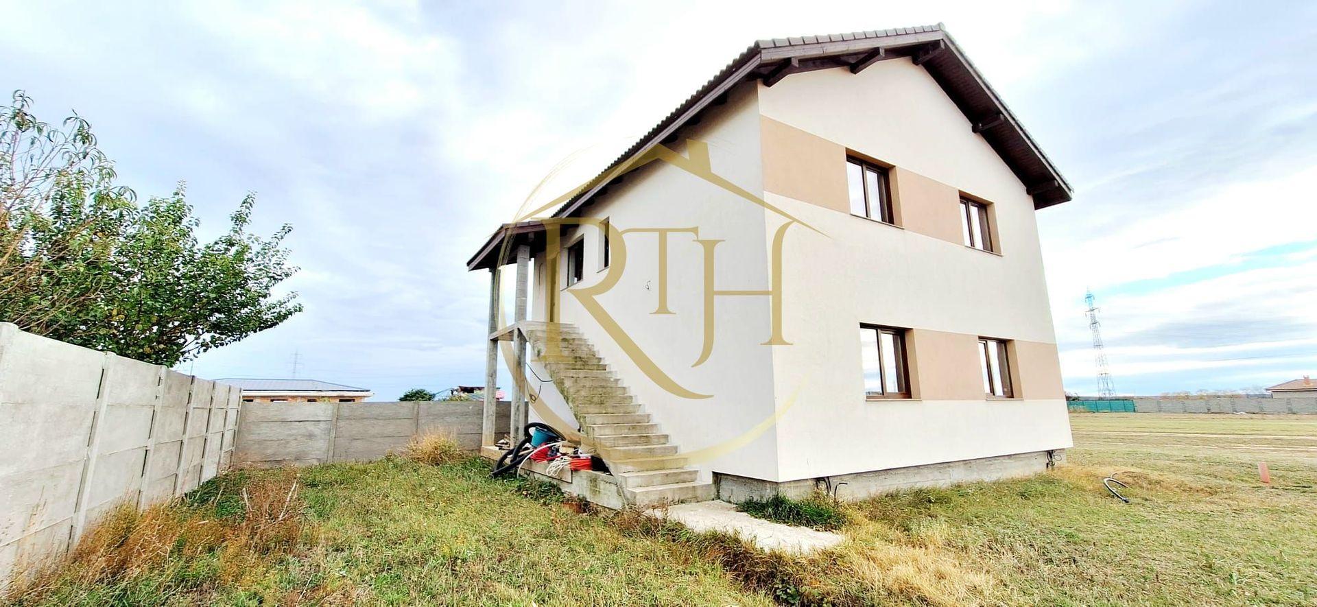 Se vinde duplex modern cu 3 camere  plus teren in Giroc ,zona linistita. - Poză 3