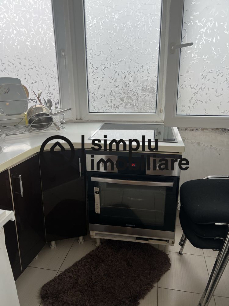 2 camere decomandate, etaj 3/8, lift, centrala termica - 116 000 Euro - Poză 6