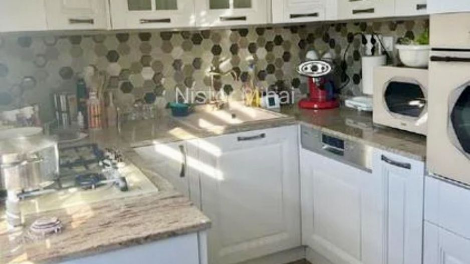 Casa ultracentrală renovată 105mp, 225.000 € - Poză 9