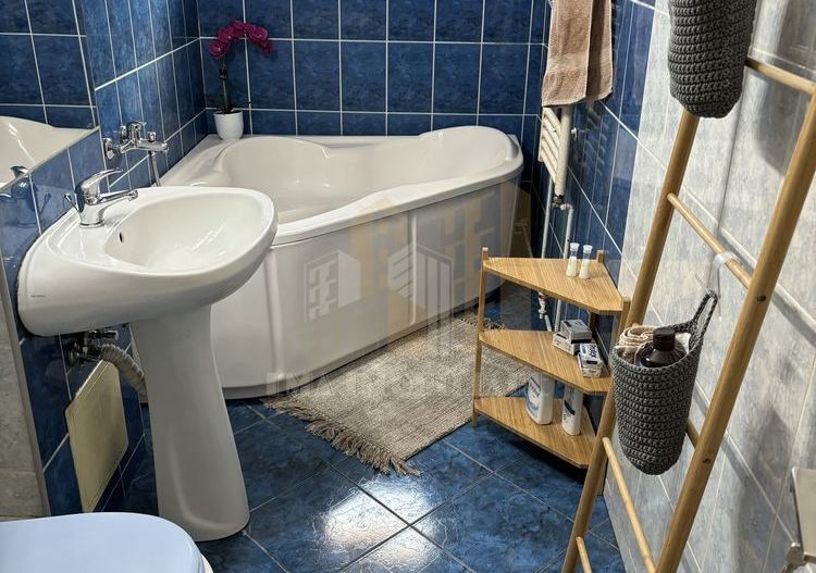 Apartament 3 camere Strada Vulturului Brasov - Poză 8