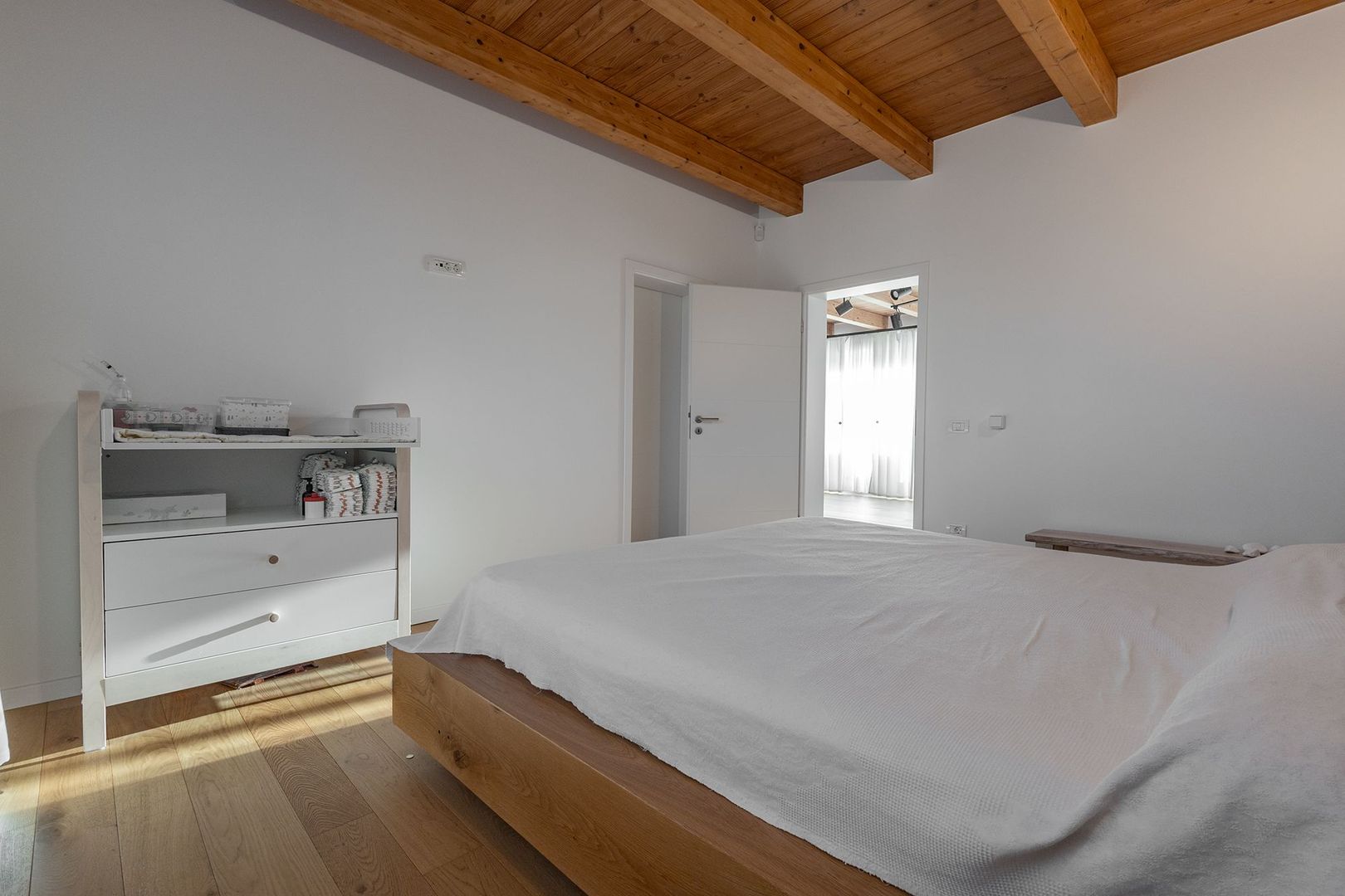 Casa deosebita de vanzare in Giarmata COMISION 0% CUMPARATOR - Poză 11