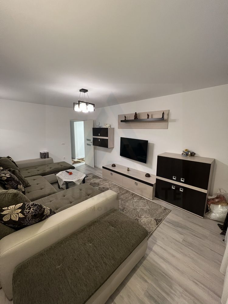 Apartament modern 85 mp 3 camere 2 bai Mihai Viteazu - Poză 1