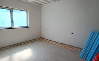Case pe parter Tunari, zona linistita, curte MARE 350m - Poză 9