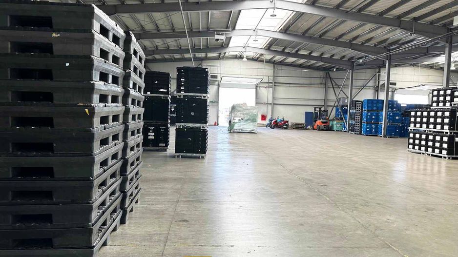 De Inchiriat Hala industria- PREMIUM – 720 mp, Arad | Doc, rampă TIR - Poză 2