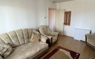 De vânzare apartament 3 camere/ Ghimbav - Poză 2