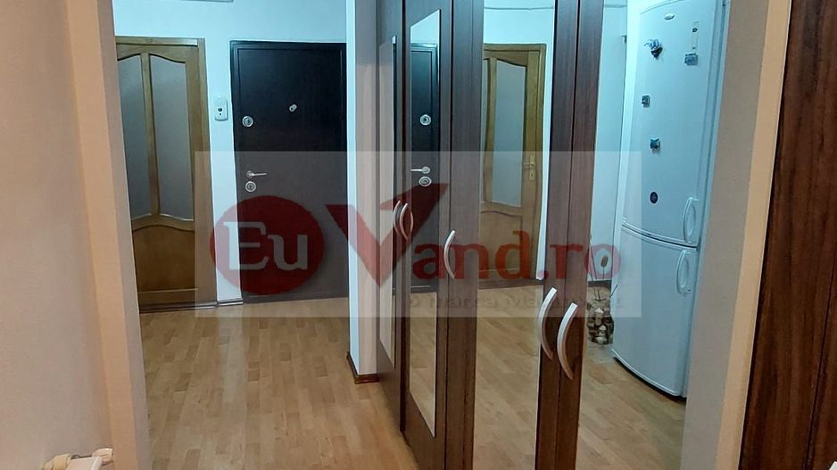 De închiriat apartament cu 3 camere, etaj 1, Siderurgistilor, 400 euro - Poză 9