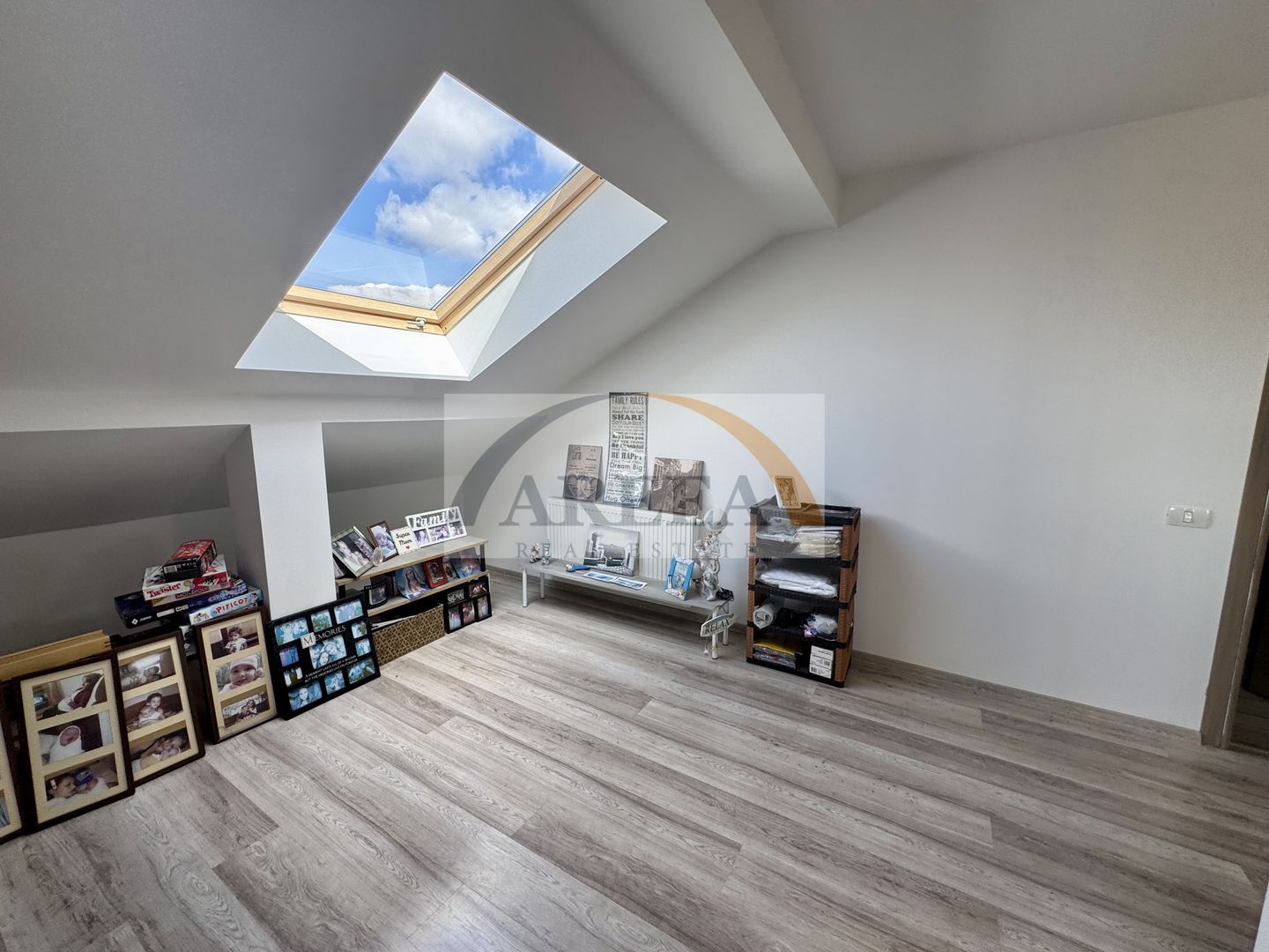 Berceni - VILĂ UNICAT, spațioasă, curte 1.000 mp, la 7 min metrou - Poză 40